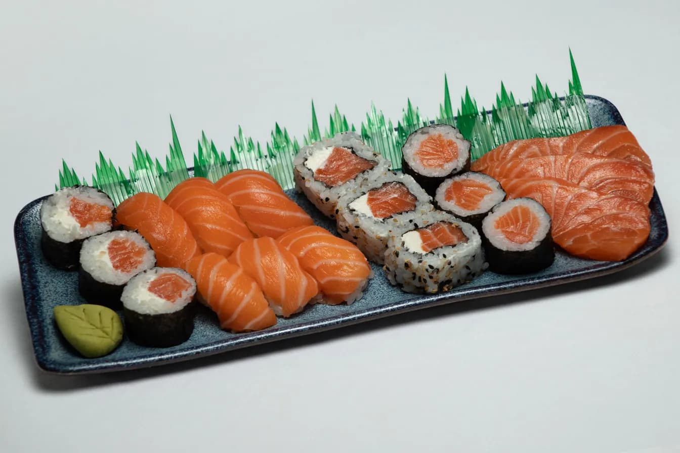 Hawaiian-Roll-Salmon, Tuna - 10pc