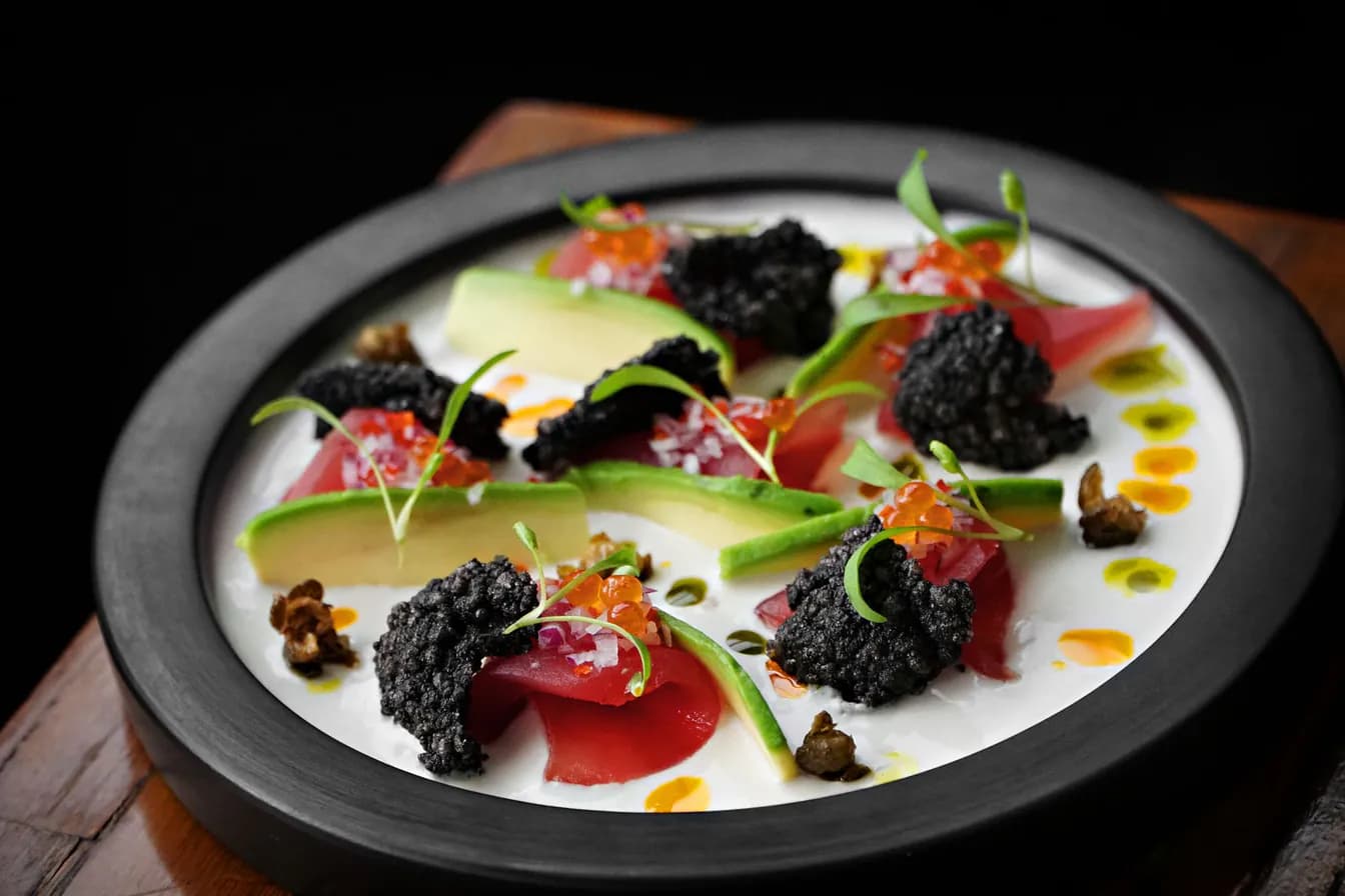 CAVIAR DISPLAY