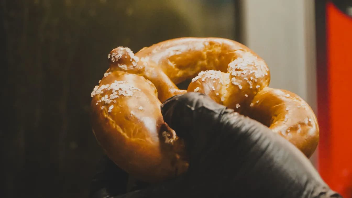 Edsel's Hot Pretzels
