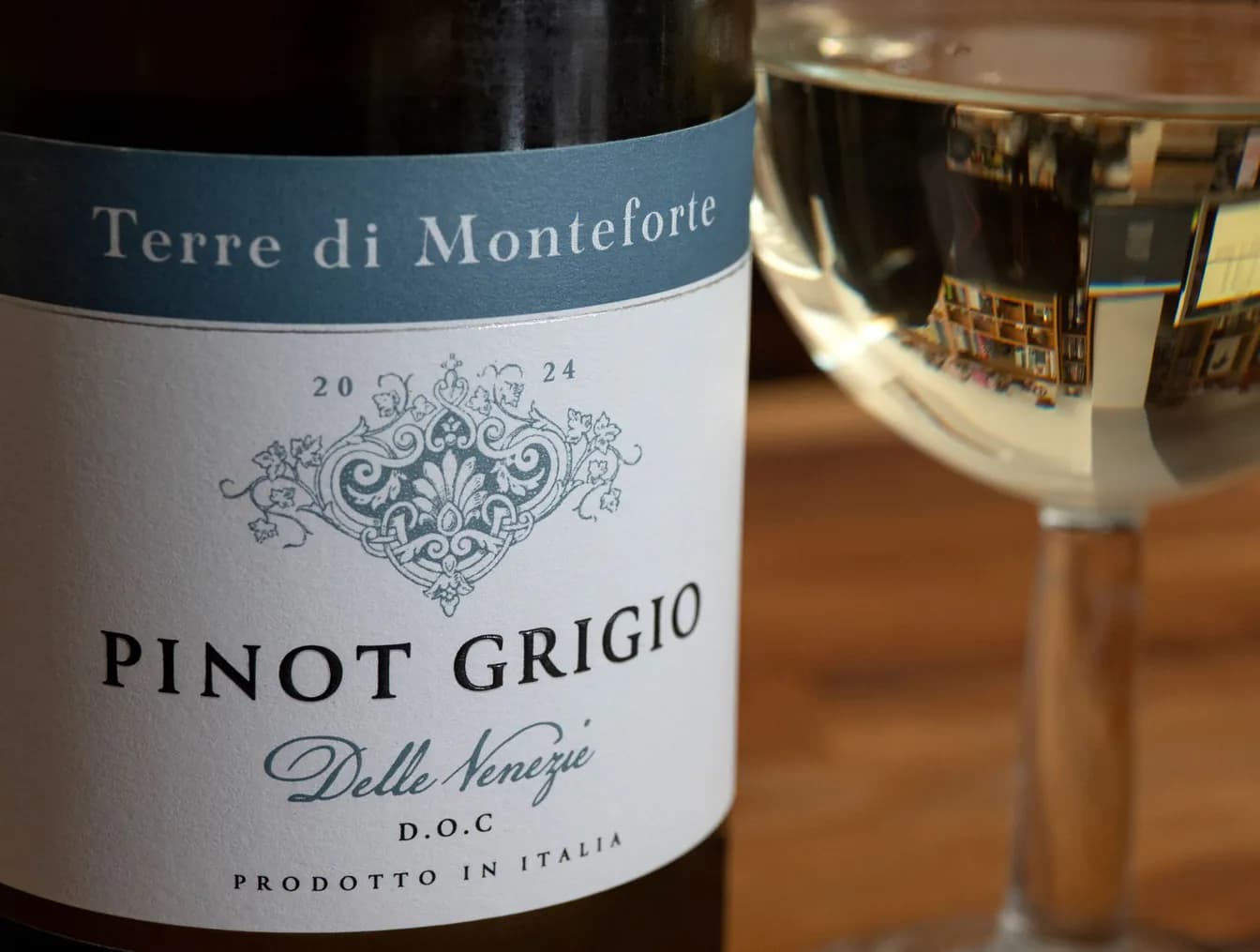 Pinot Gris, Eyrie, Dundee Hills, Oregon