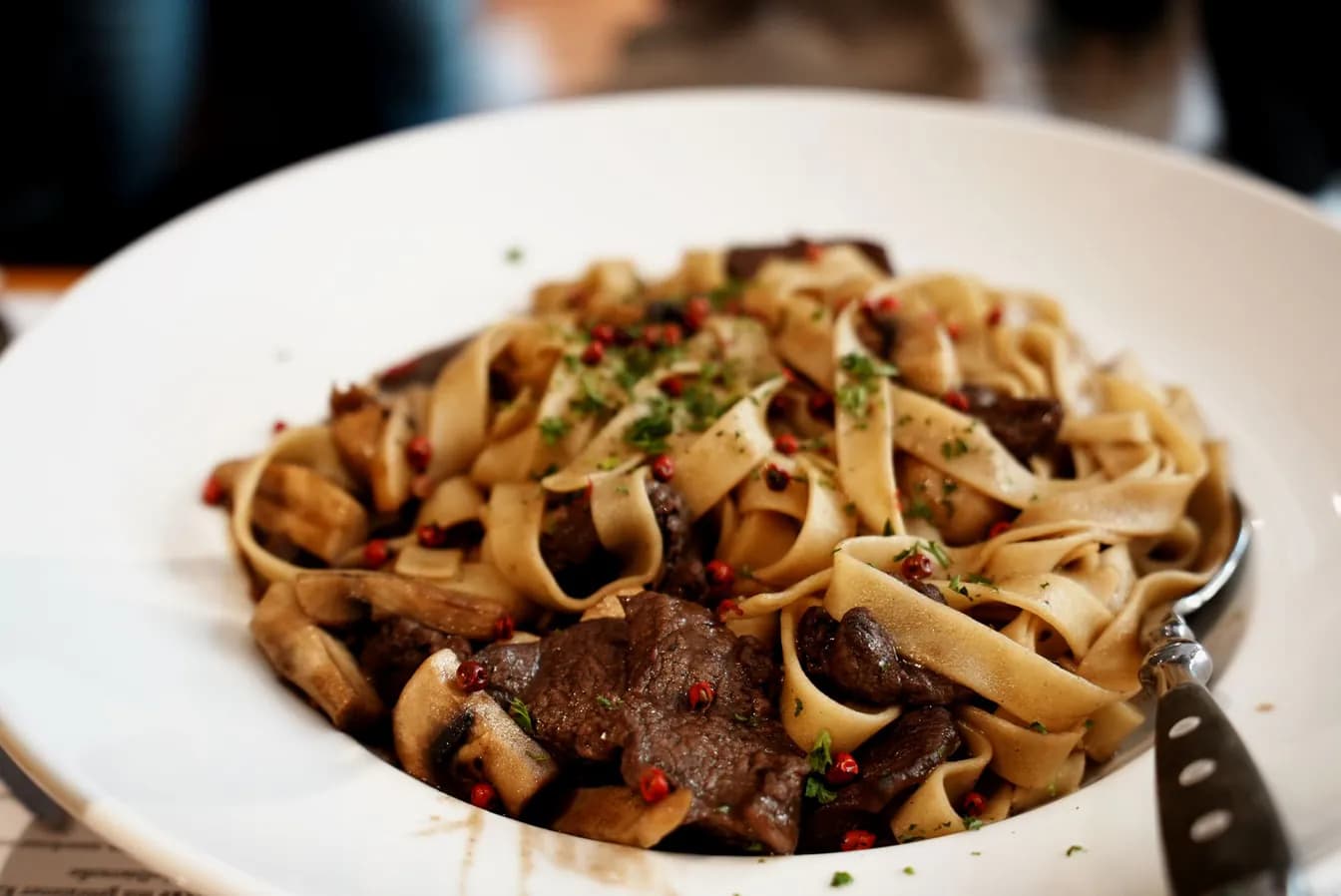TAGLIATELLE AL RAGOUT DI WAGYU