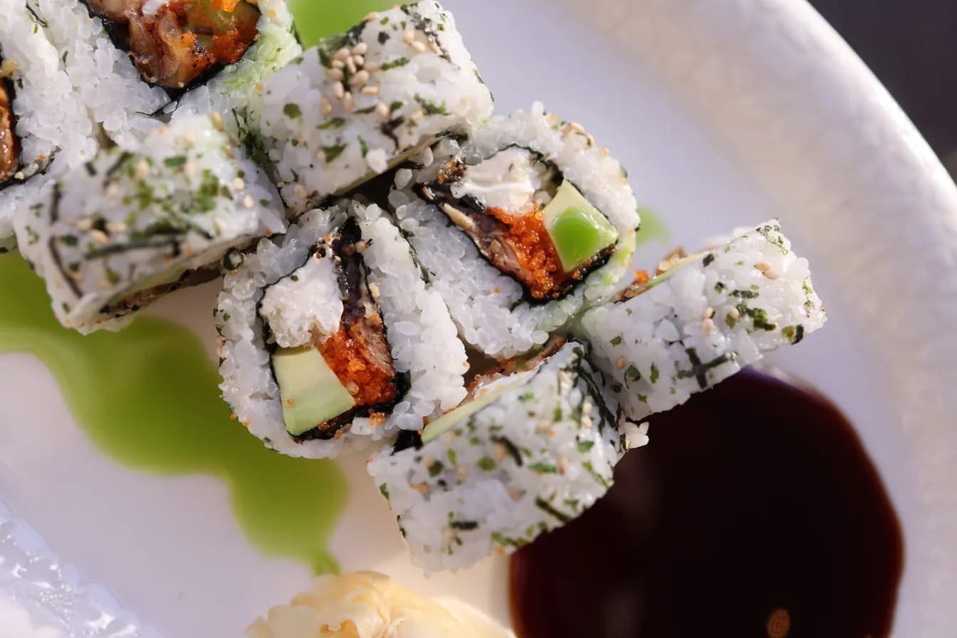 Anago W Cuc Roll