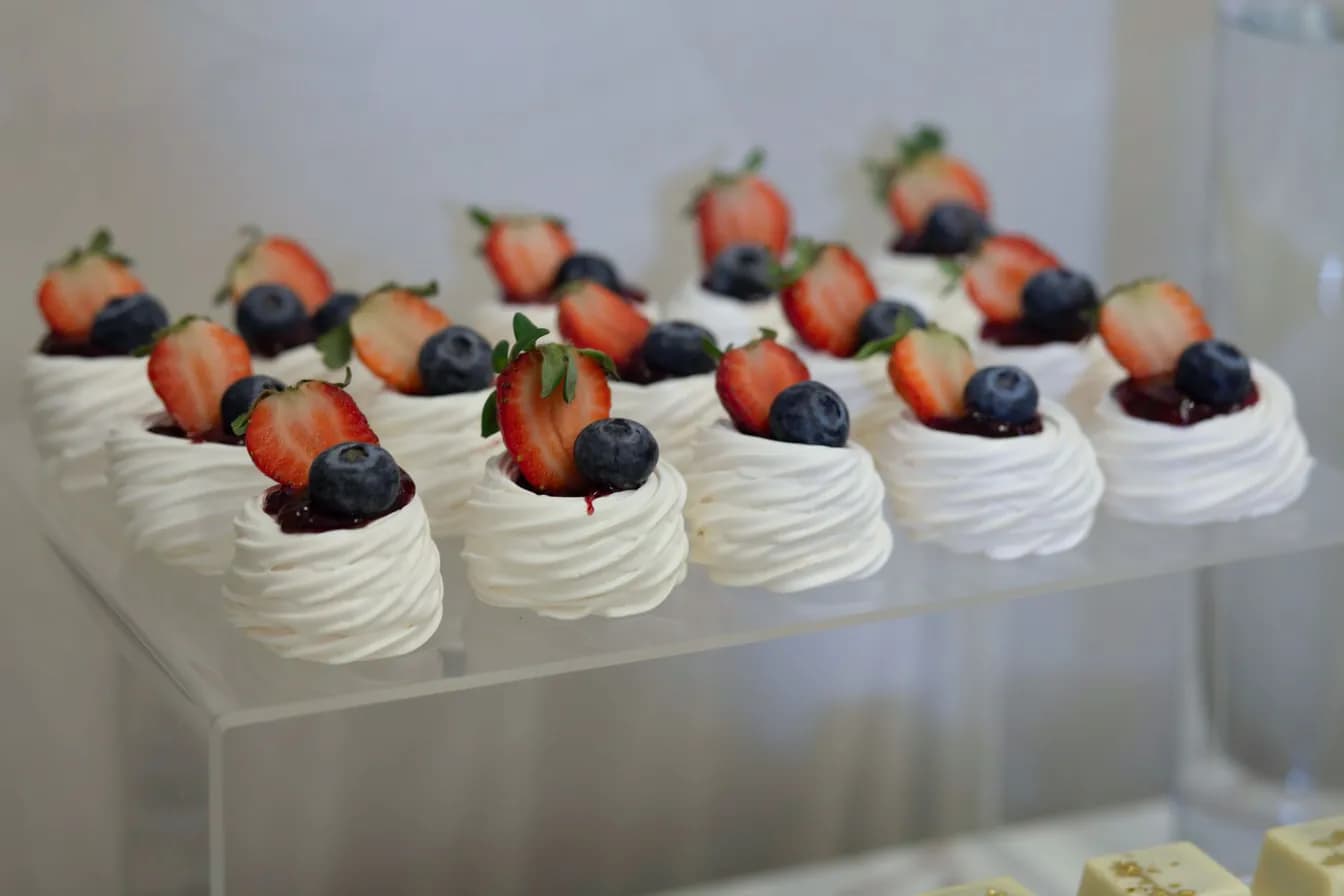 Exotic Pavlova