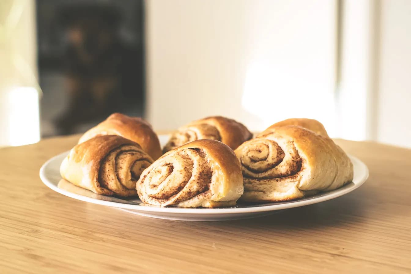 Mom's Homemade Sweet Rolls (1)
