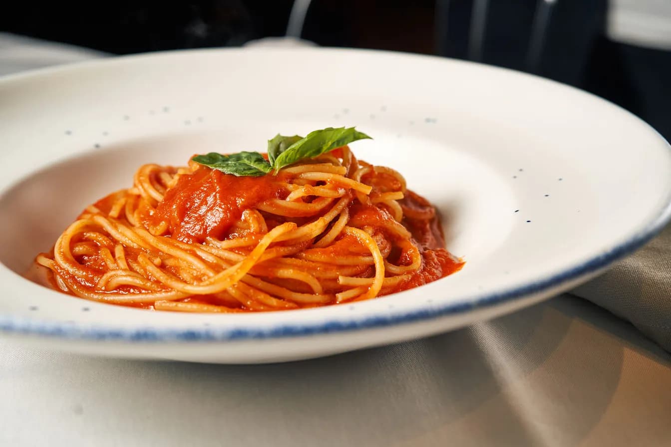 SPAGHETTI AL POMODORO
