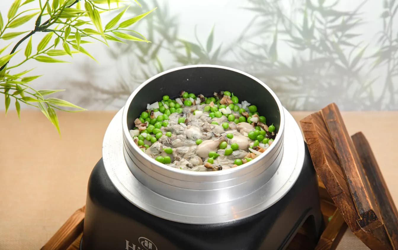 STEAMED OYSTERS