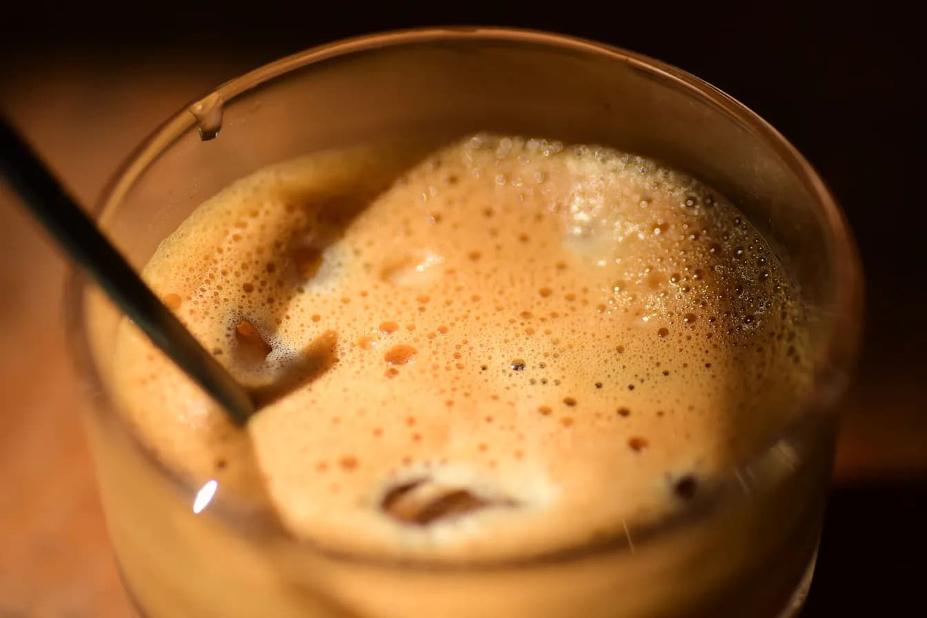ICED BANANA BREW