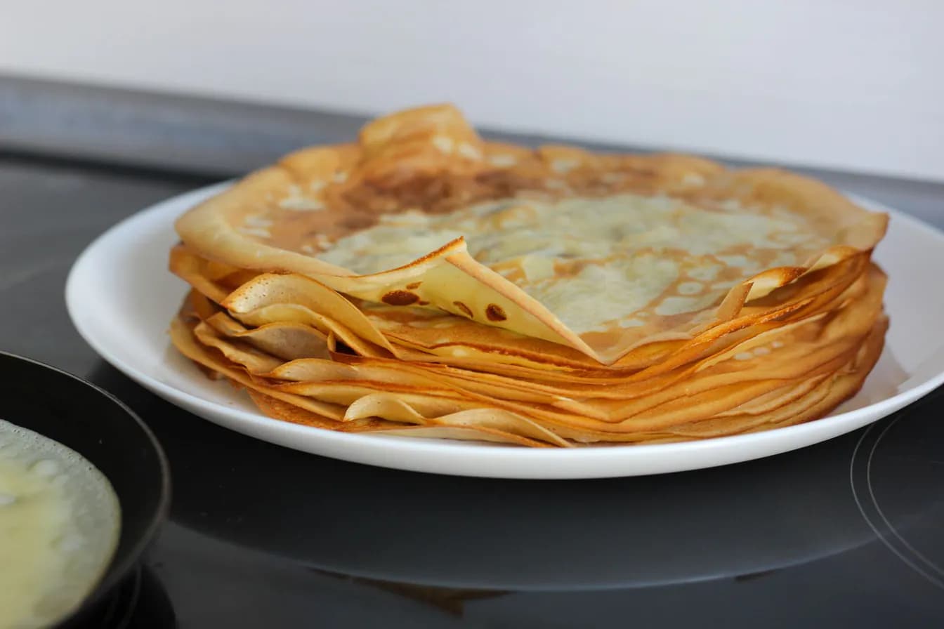 Crepes with Apples