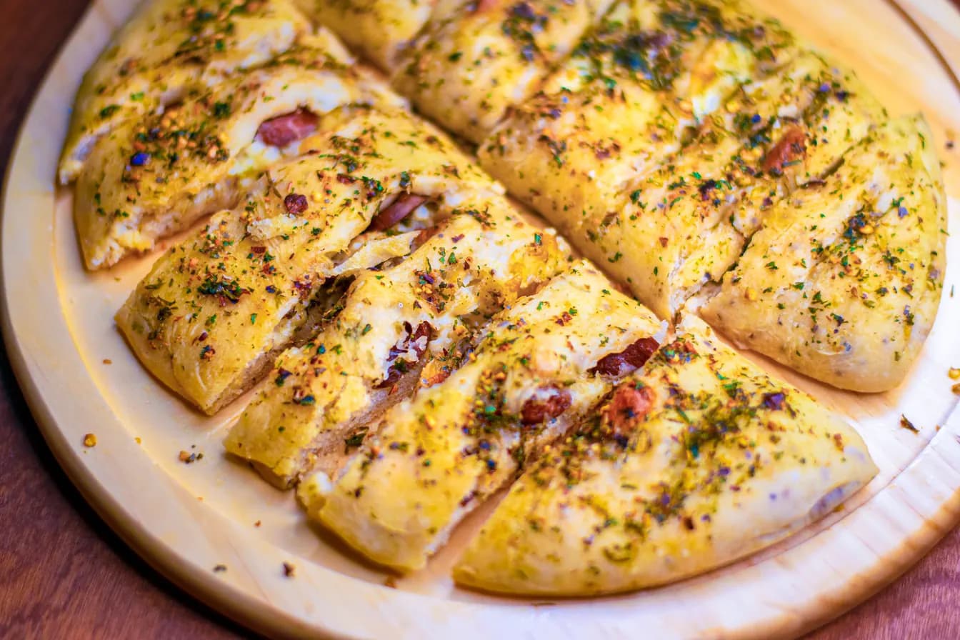 Delmonico’s Garlic Cheese Bread