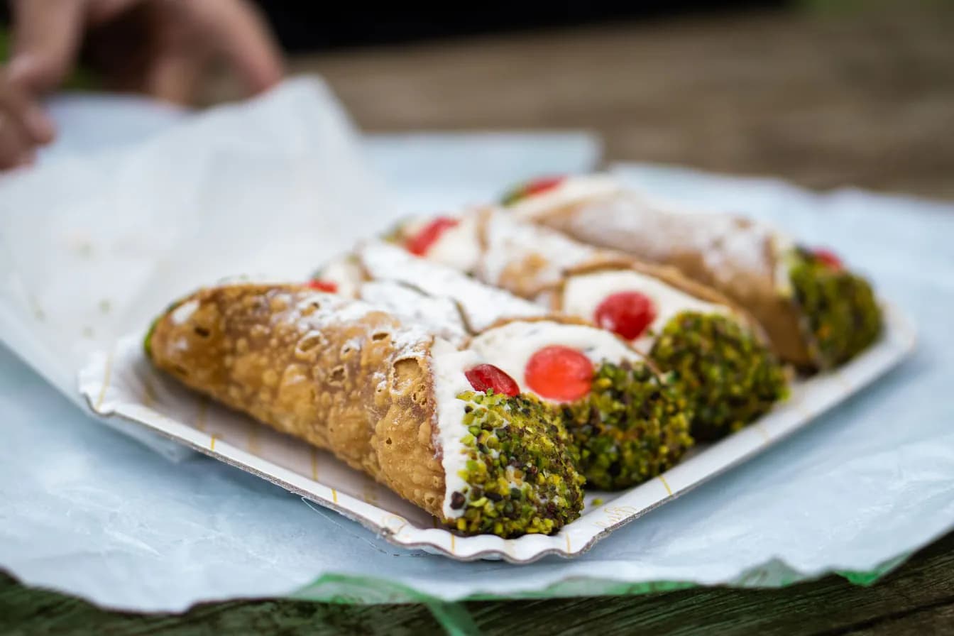 Classic Cannolis