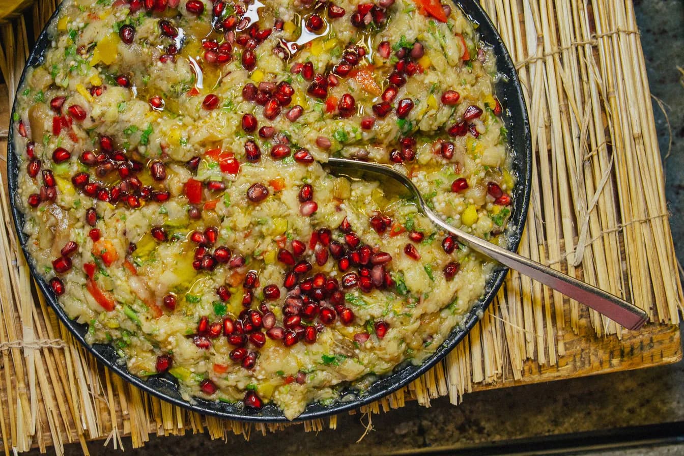 Hummus or Baba Ganoush - 8oz