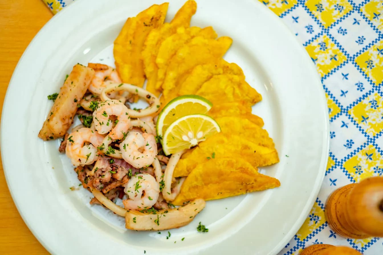 Tostones Rellenos