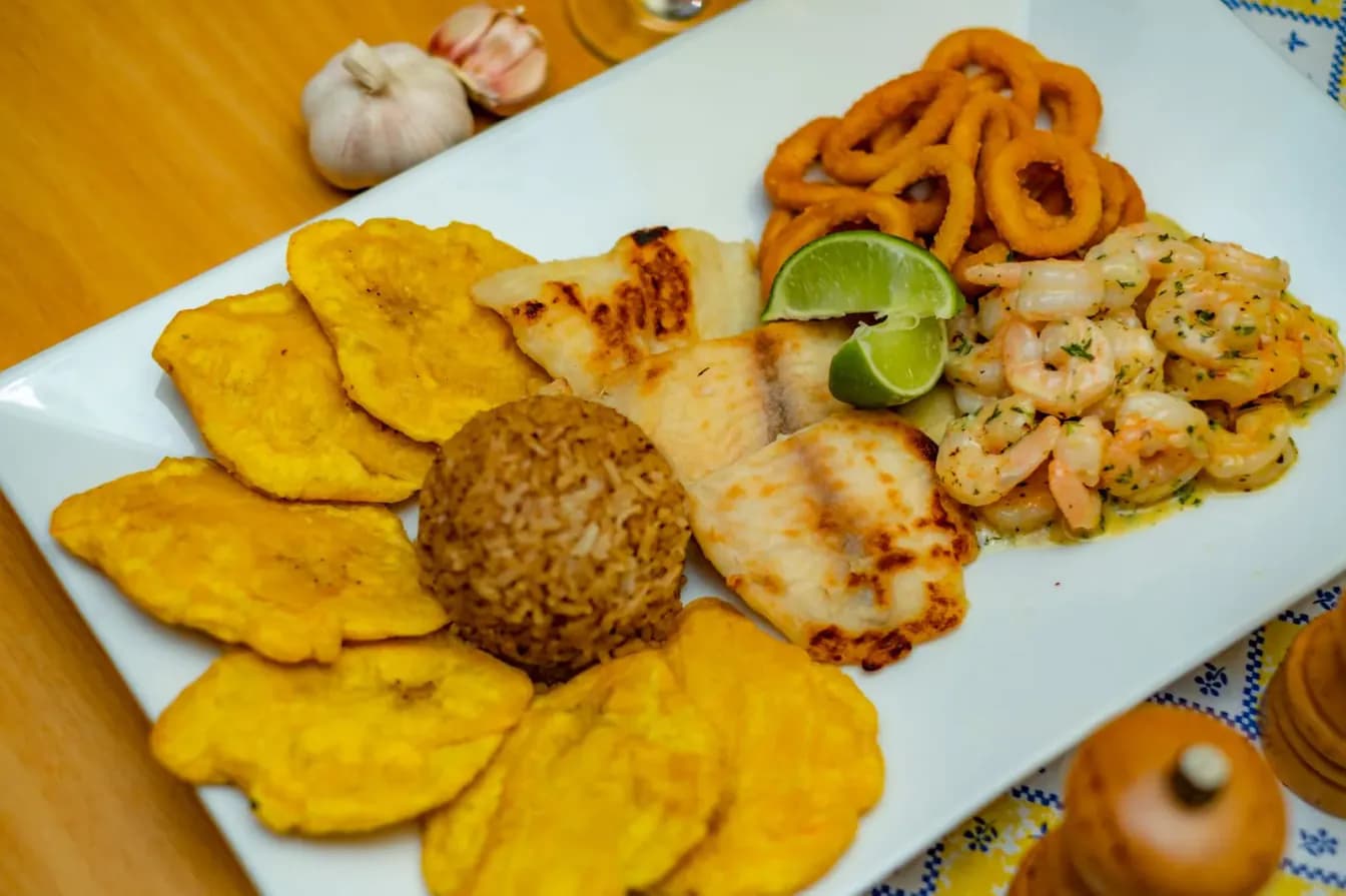 Tostones or Onion Rings