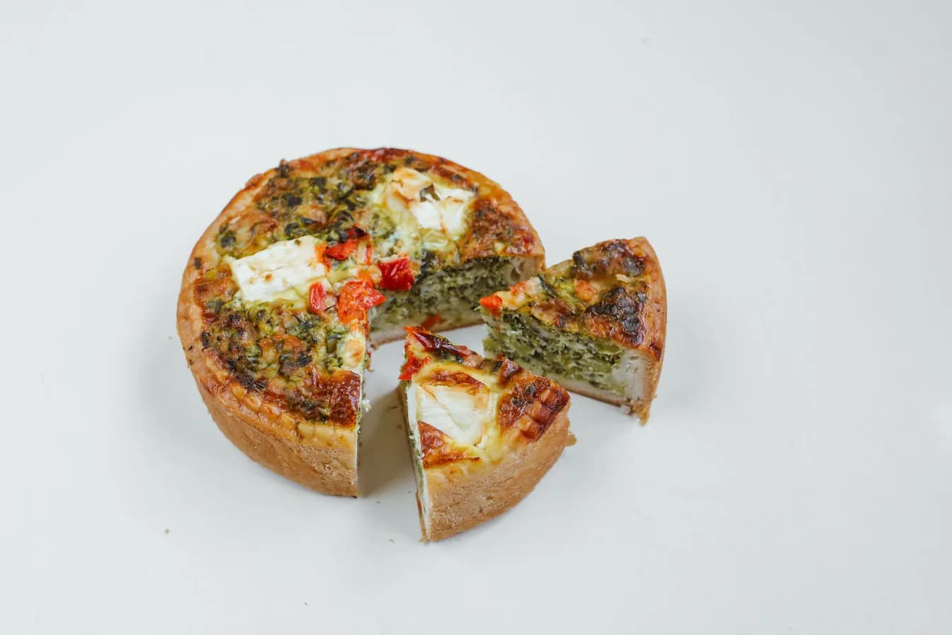 WHOLE QUICHE
