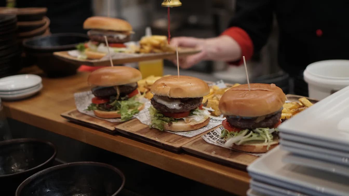 Unbeatable Meal Deal - Classic Burger