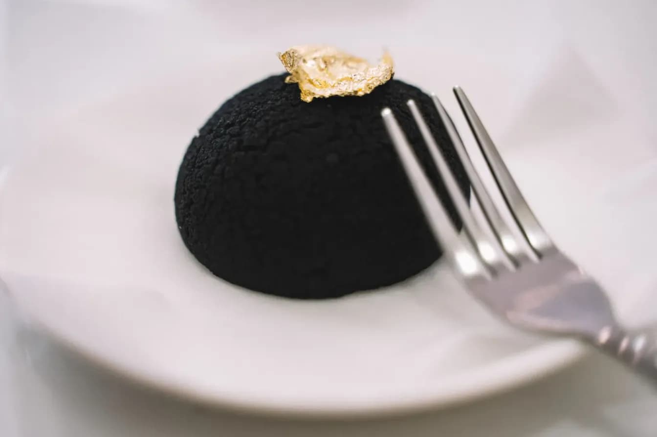 #6 The Black & Gold