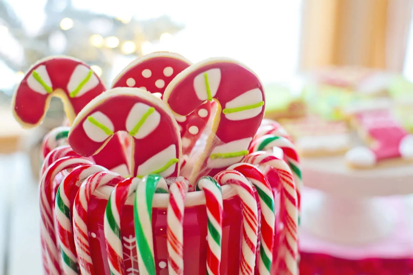 Candy Cane Roll