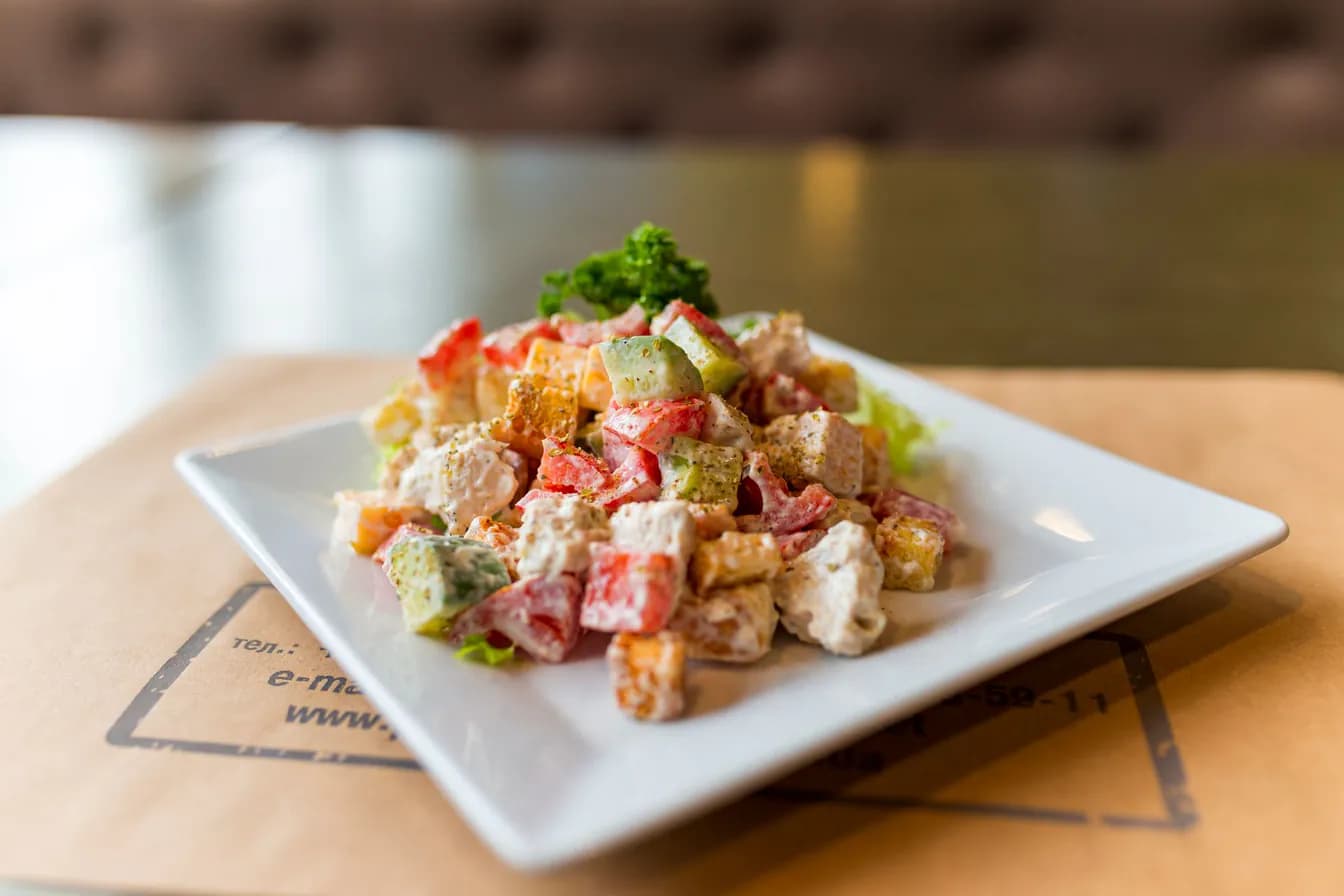 SANDWICH - TUNA SALAD OR CHICKEN SALAD