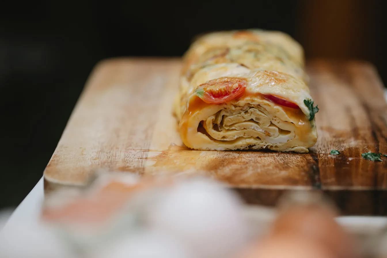 Crispy Egg Rolls (2 Rolls)