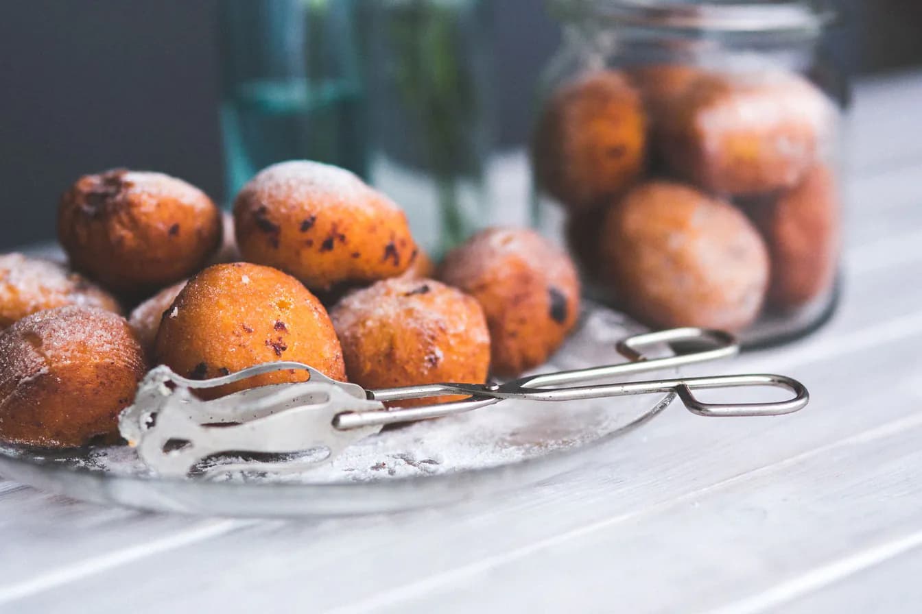 Cinnamon Sugar Donut Holes