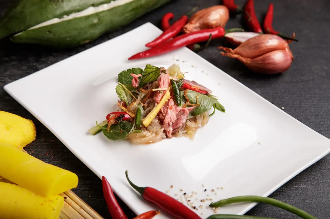 Clear Noodles Spicy Salad (Yum) (Meal Size)