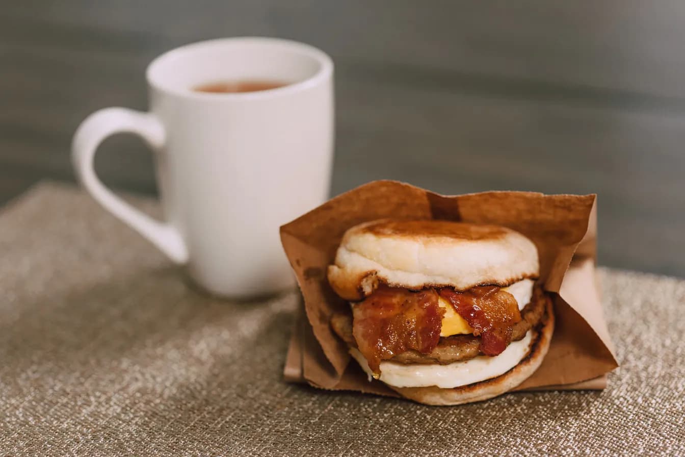 BACON, EGG & CHEESE BISCUIT