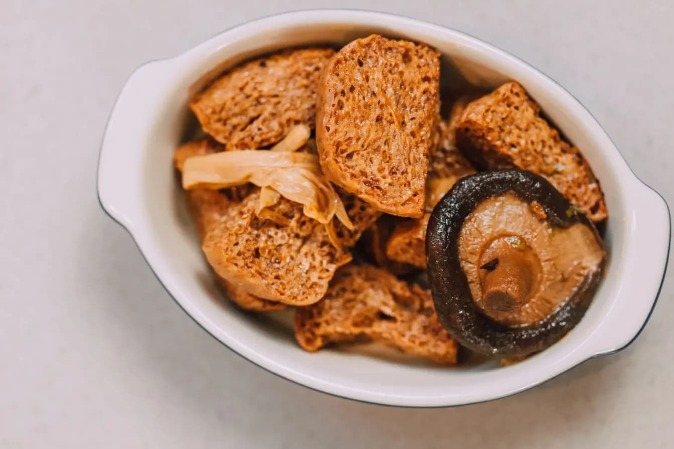 Beancurd Mushrooms (Dồi 5 loại Nấm)