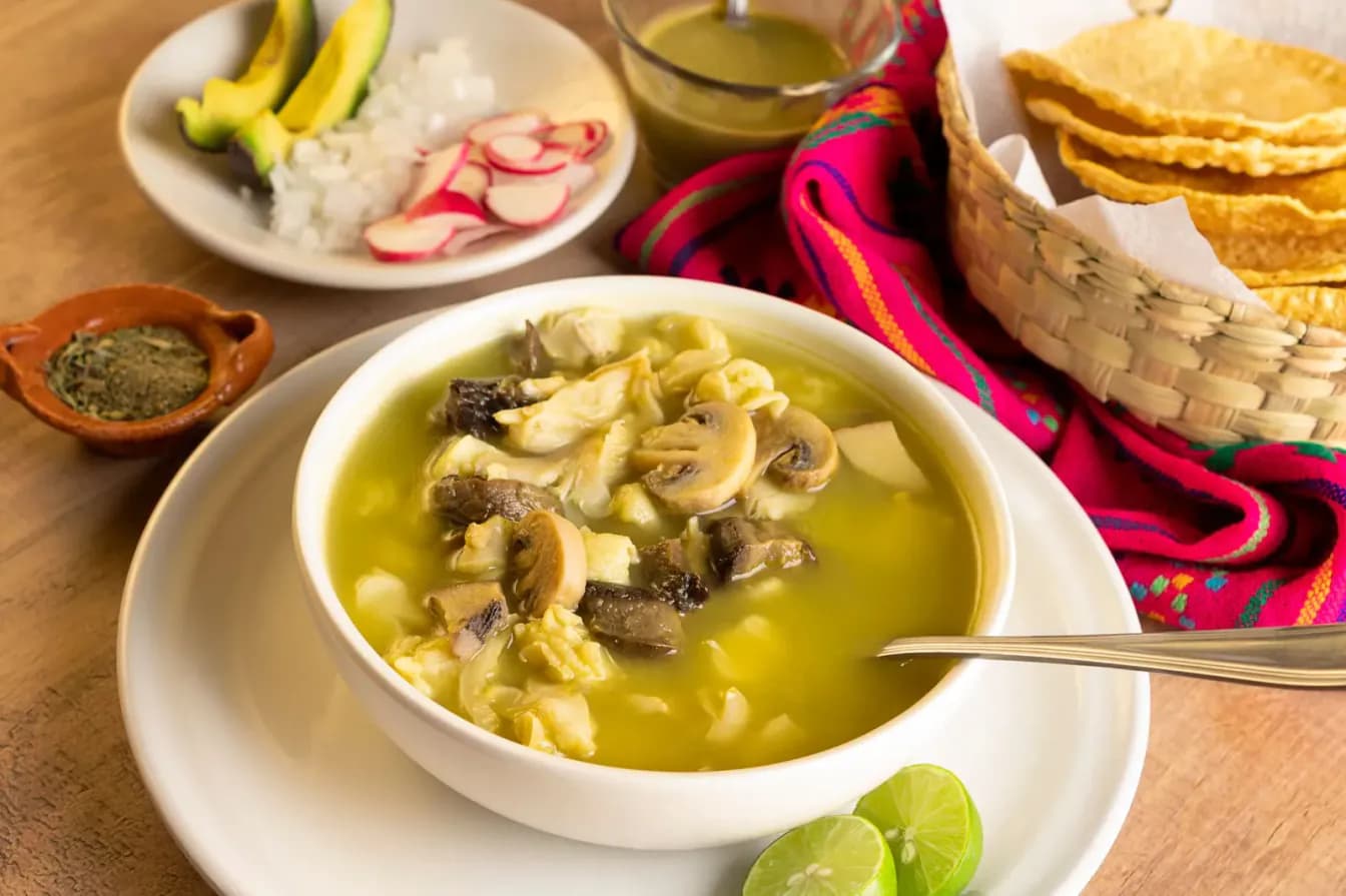 CHICKEN TORTILLA SOUP