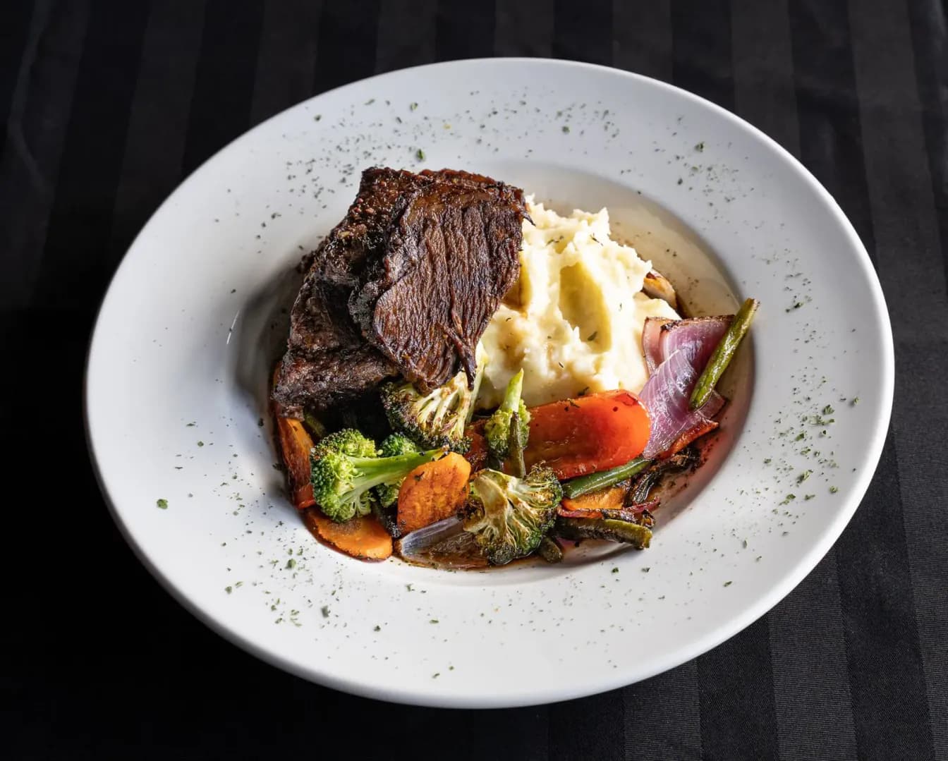 10oz Black Angus Skirt Steak