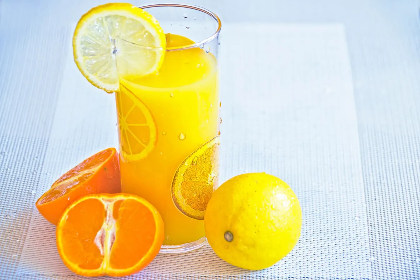 LULU'S LEMON