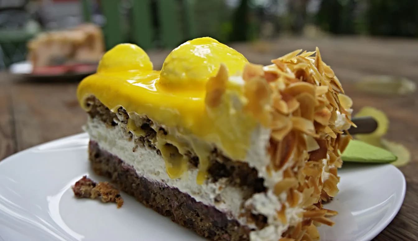 Almond Cream Cake