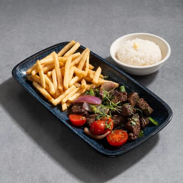 Lunch Lomo Saltado