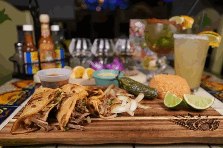 Adelitas Quesabirrias