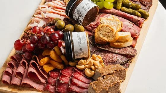 Deluxe Charcuterie Gift Board