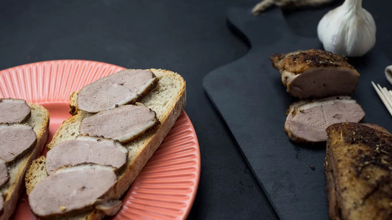 Pan Con Lechon