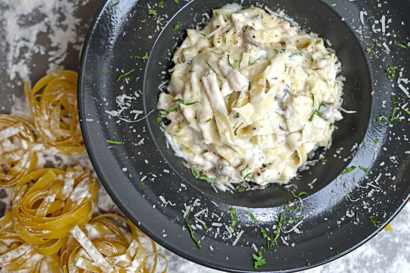 Garlic Alfredo Penne
