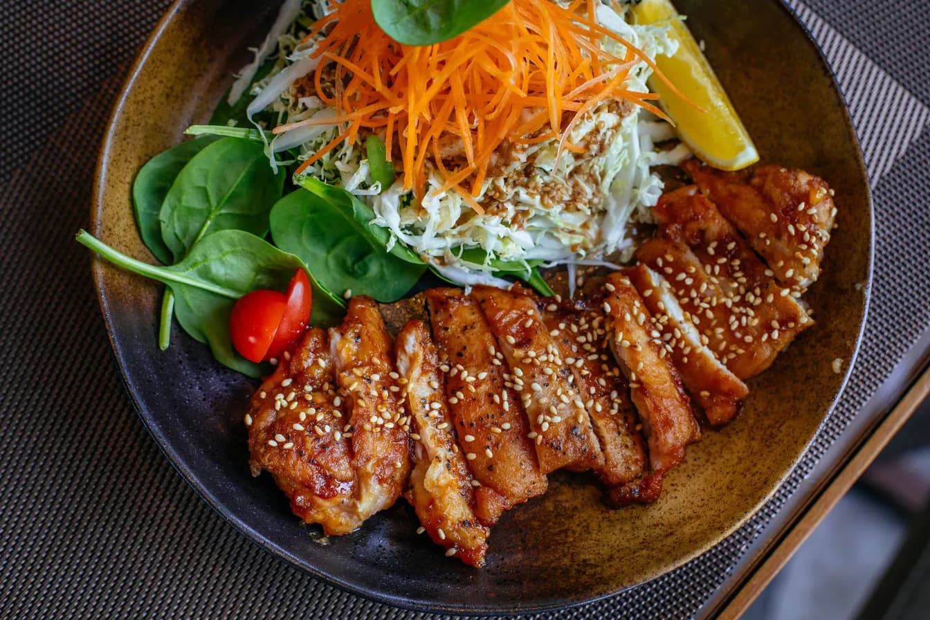 SANDWICH - TUNA SALAD OR CHICKEN SALAD