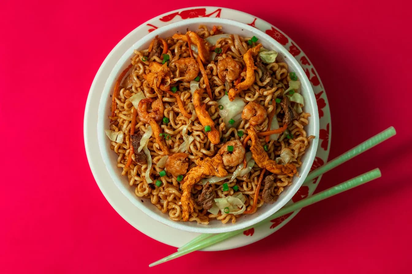 Chicken or Shrimp Chow Mein