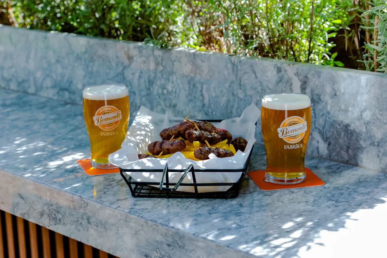 BJ's OASIS® AMBER - 6-PACK