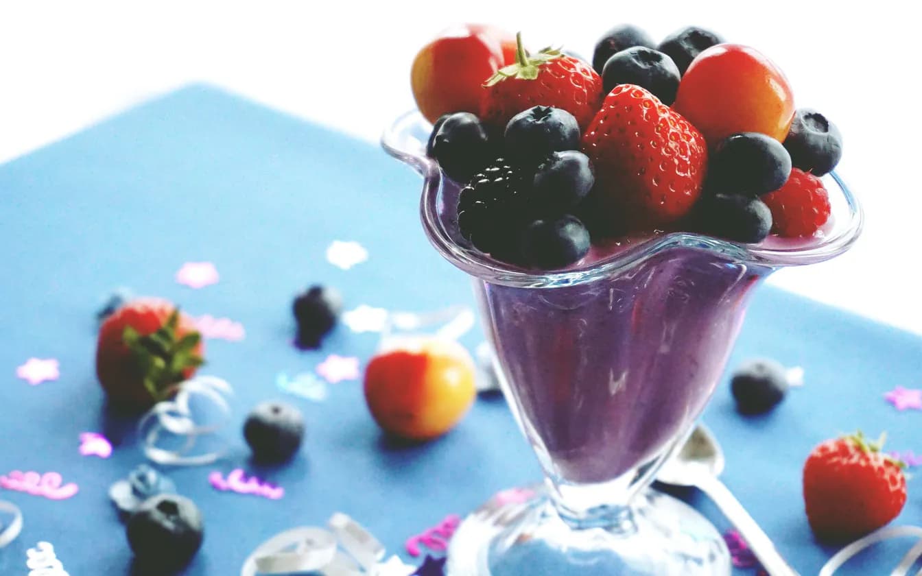 Pomegranate Berry Smoothie