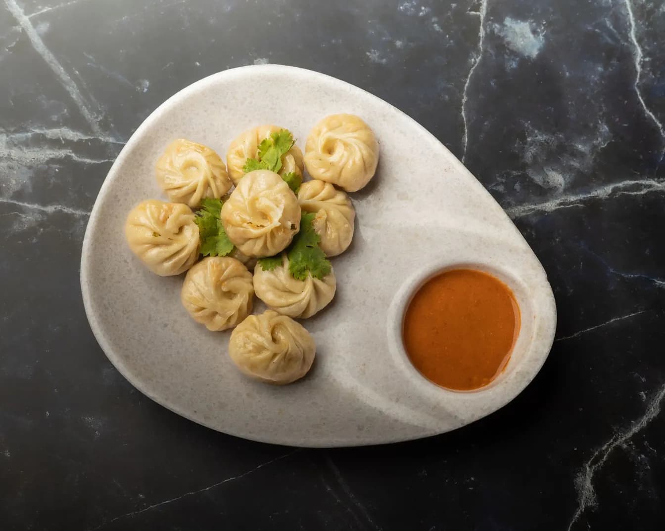 Makhani Veg Momos