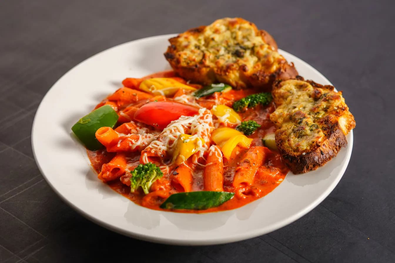 Penne Pomodoro Caprese