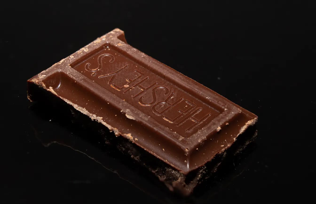 Hershey's® Chocolate Bar Cheesecake