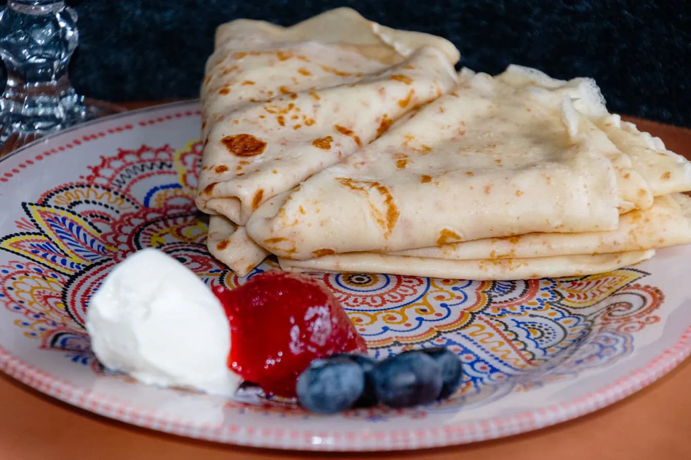 Fresh Berry Crepes