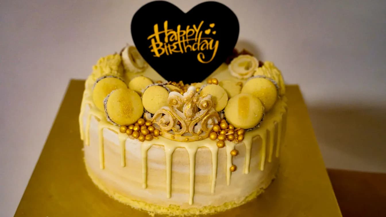 BIRTHDAY CAKE