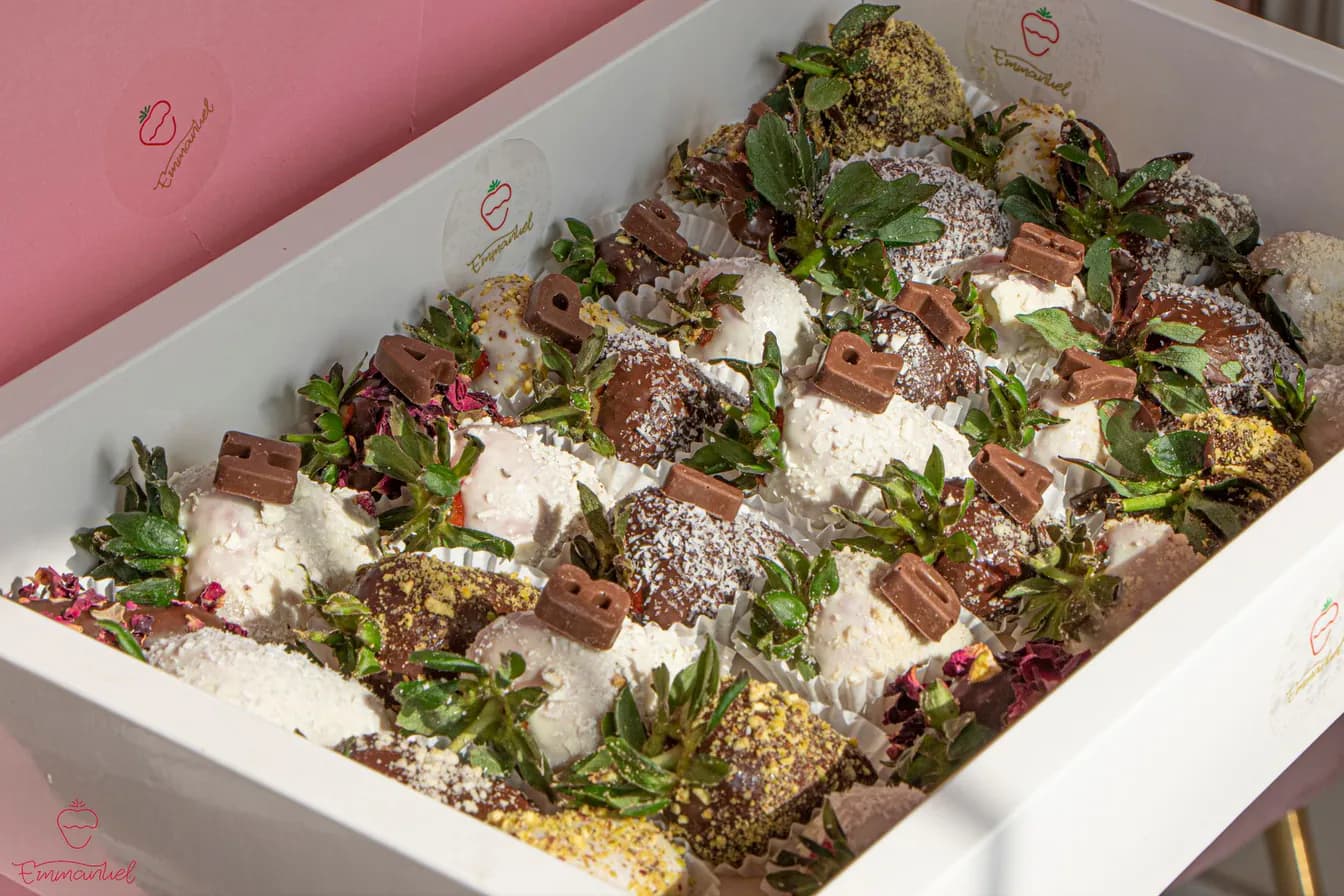 25 Piece Signature Gift Box