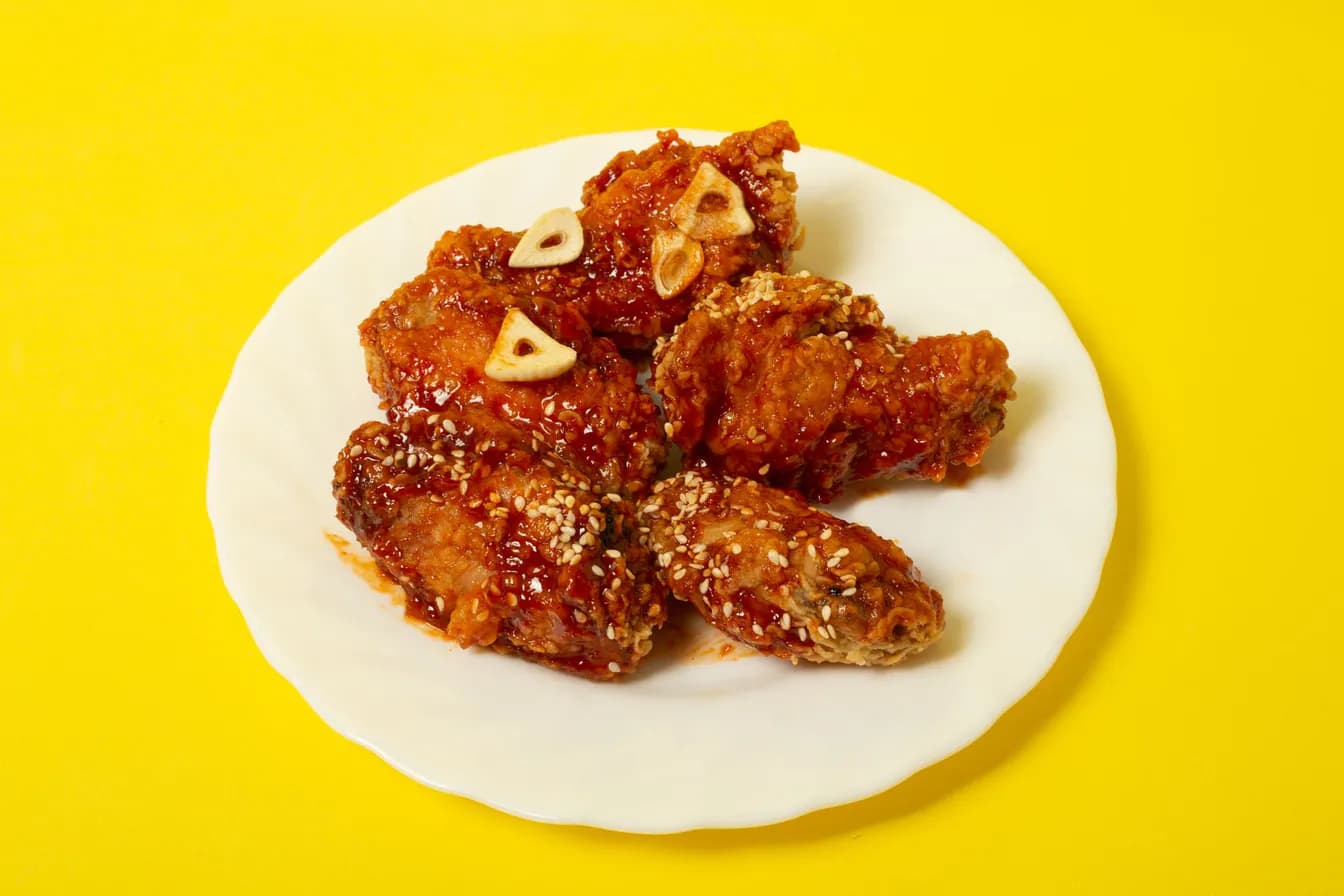 D24. Chicken with Garlic Sauce