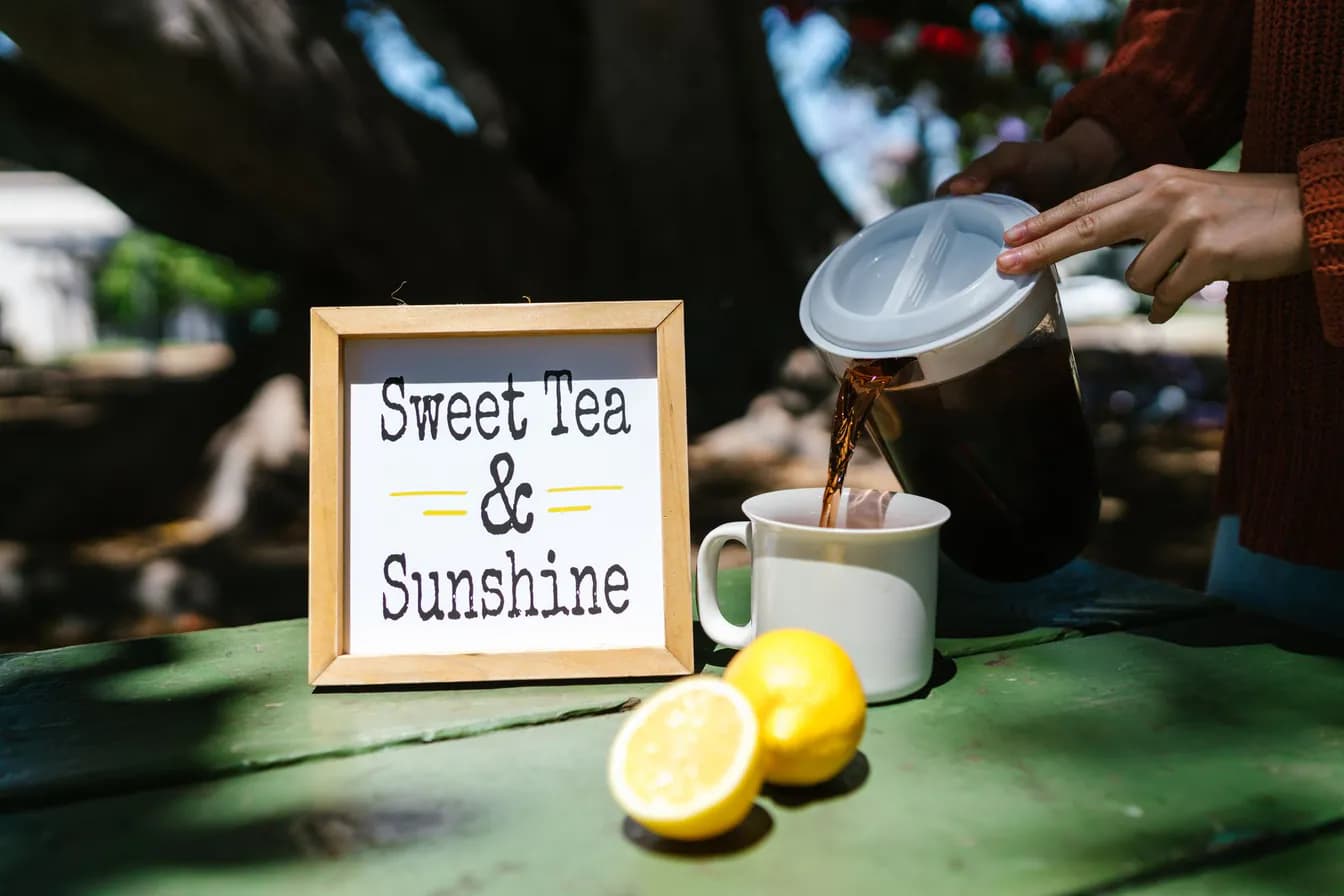 Sunjoy® (1/2 Sweet Tea, 1/2 Lemonade)